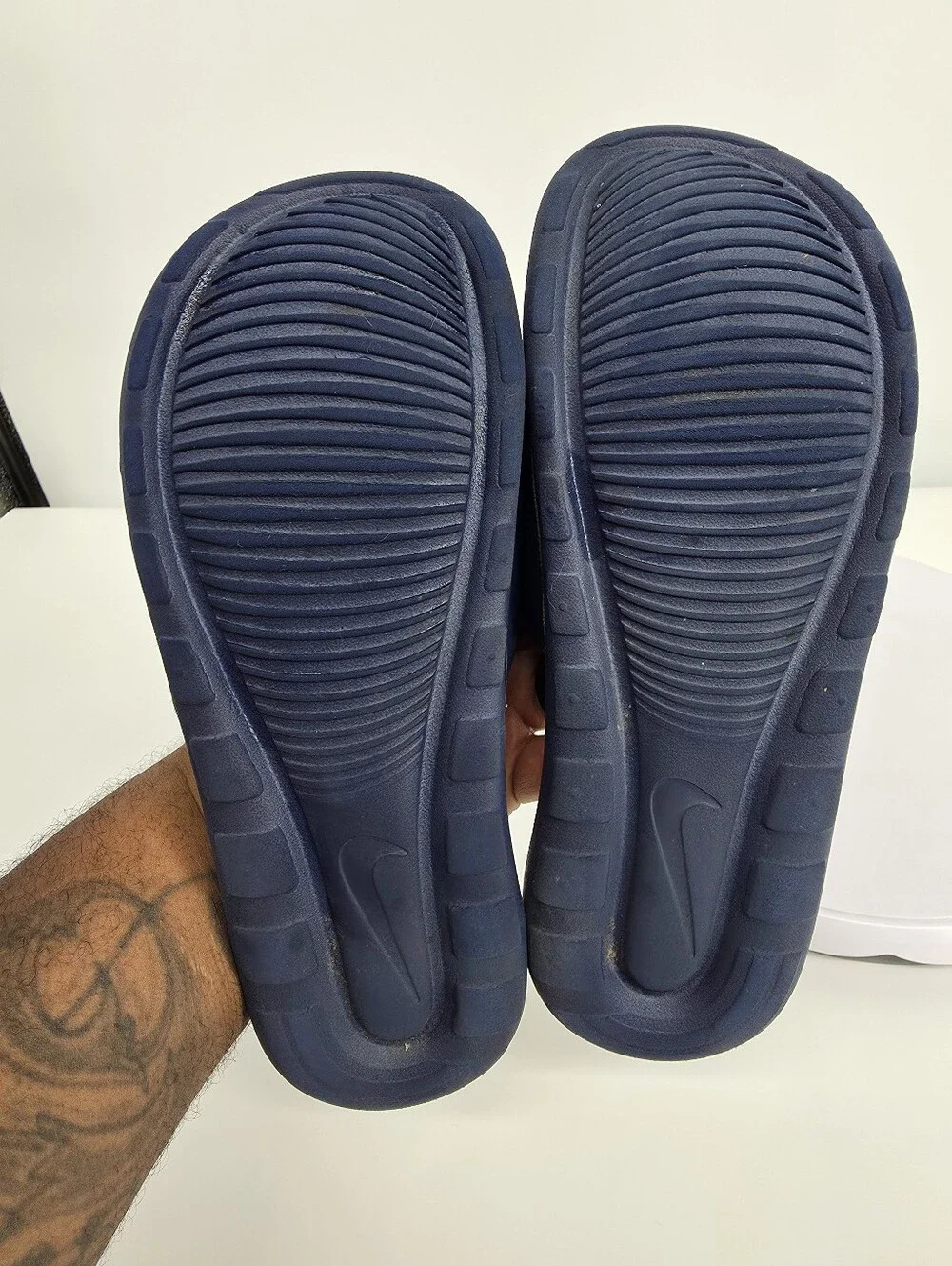 Nike Victori One Slides Men’s Size 9 Shoes Midnight Navy Blue White CN9675-401